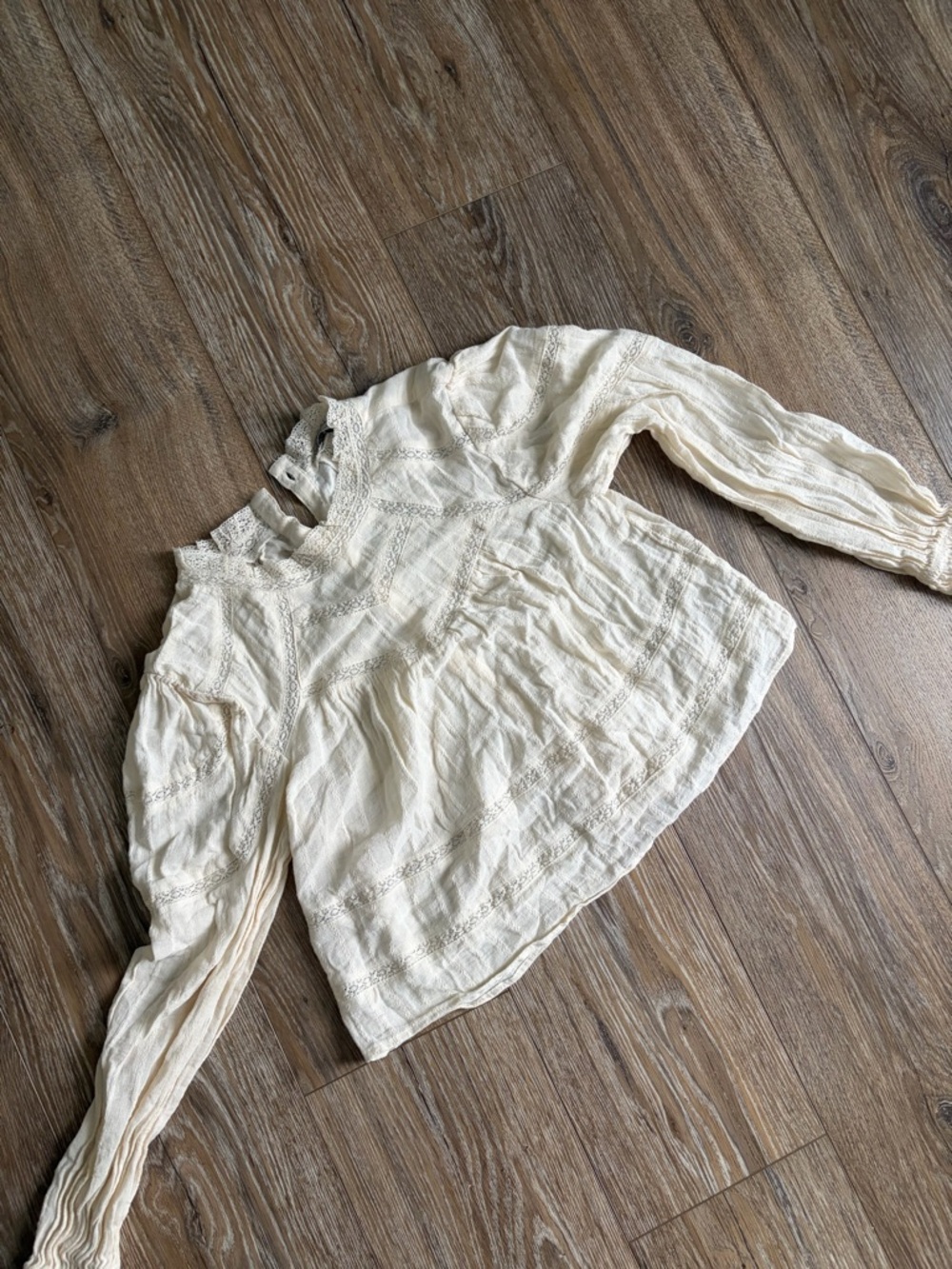 American Eagle Outfitters Cream Lace-Detail Long-Sleeve Top